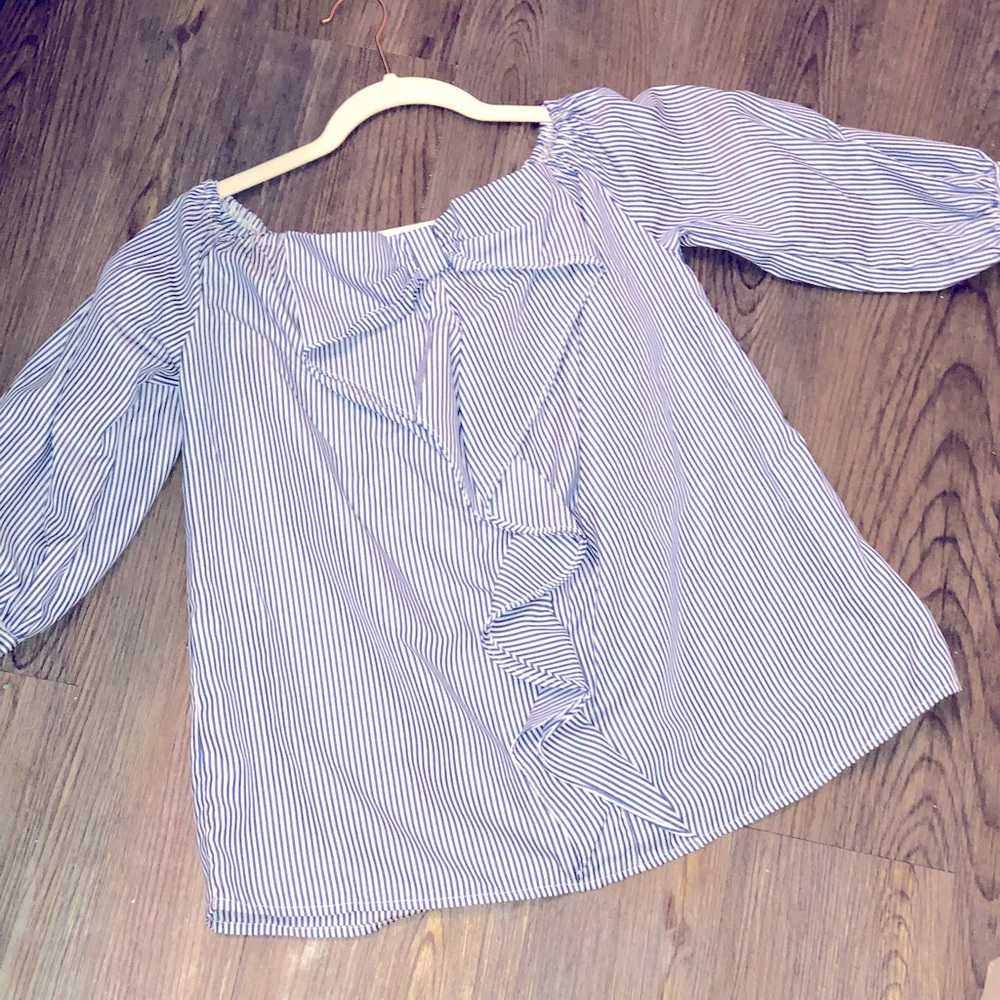 Off-Shoulder 3/4 Sleeve Pinstripe Blouse